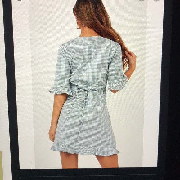 NWT showpo blue gingham dress - Picture 3 of 3
